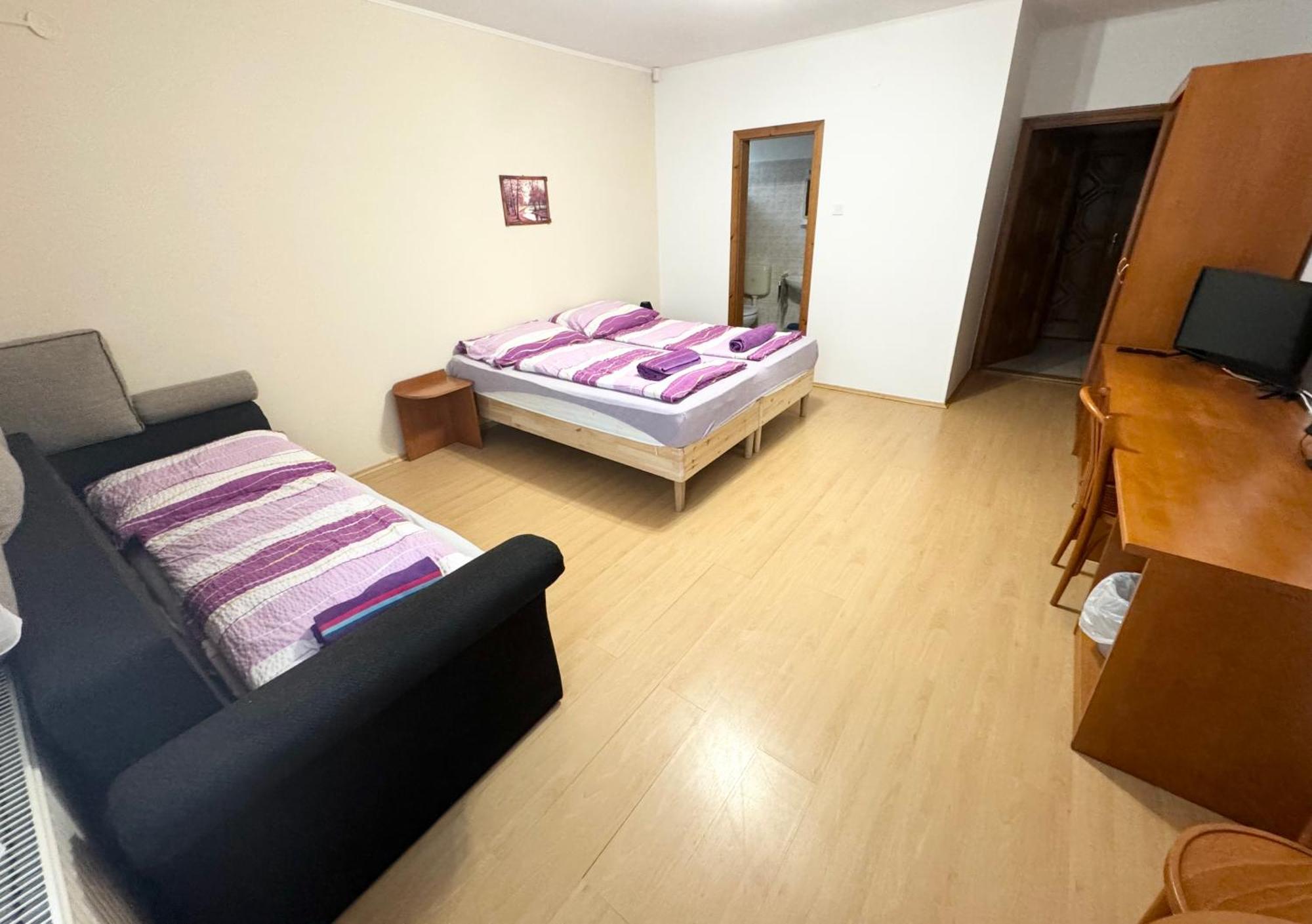 Zam-Zem Holiday Apartman ハイデゥソボスロー エクステリア 写真